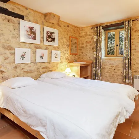 Quaint Holiday In Saint-cirq-madelon With Pool * Milhac