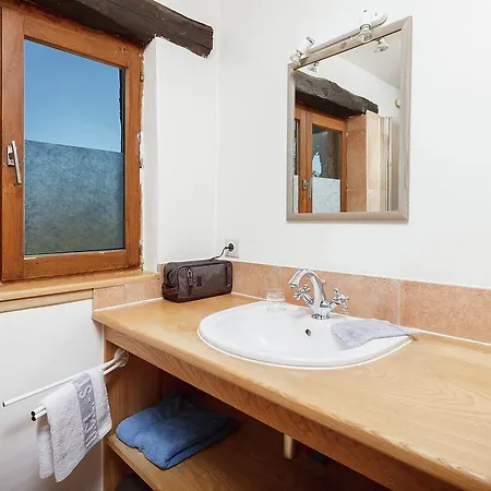 Quaint Holiday In Saint-cirq-madelon With Pool Ferienhaus