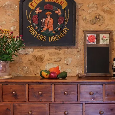 Quaint Holiday In Saint-cirq-madelon With Pool Ferienhaus