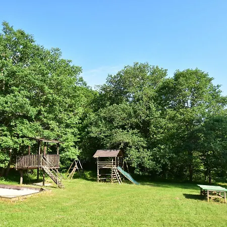 Quaint Holiday In Saint-cirq-madelon With Pool Milhac